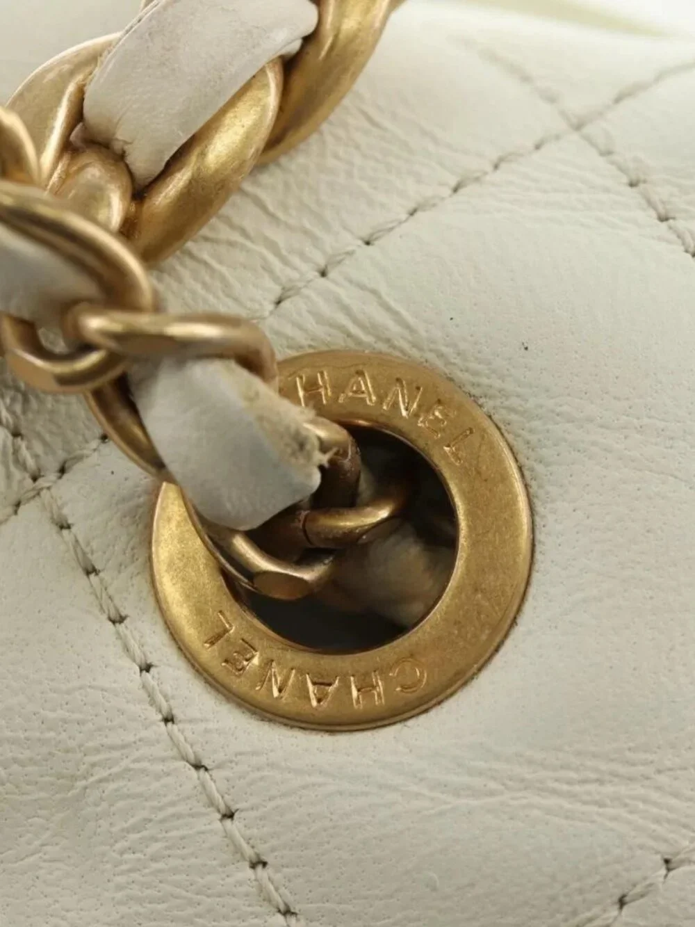 CHANEL Matelasse Top Handle Chain Bag Leather 2way White Gold CC Auth 188866SAM